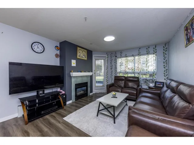 118 8068 120A STREET, Surrey, British Columbia V3W3P3