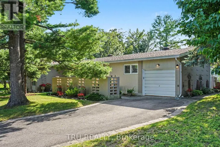 1174 CAMEO DRIVE, Ottawa, Ontario K2C1Y7