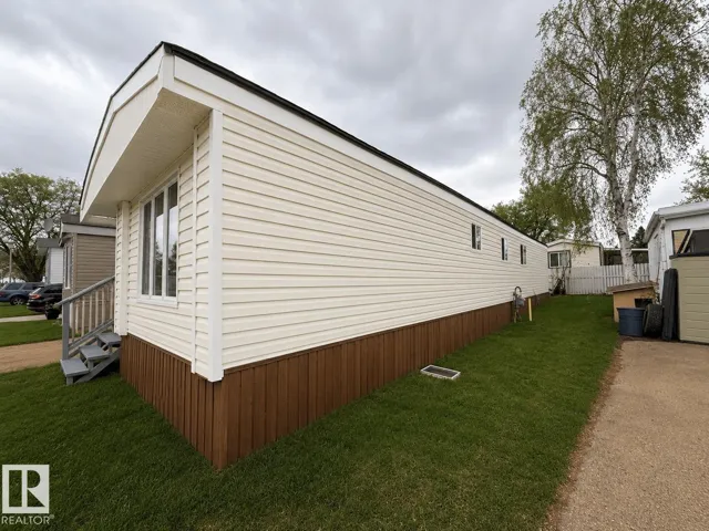 20 West View BV NW, Edmonton, Alberta T5S1T5