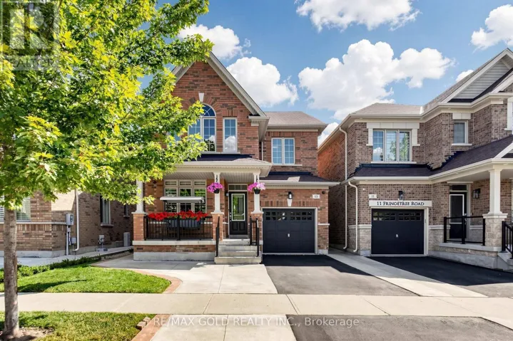 13 FRINGETREE ROAD, Brampton (Sandringham-Wellington North), Ontario L6R3V8
