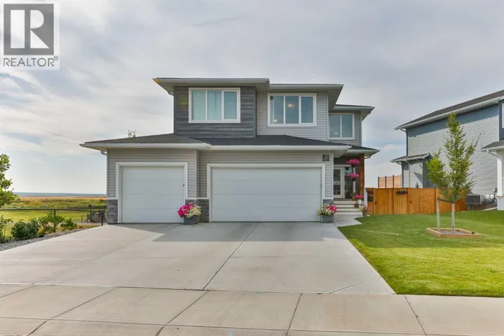 1222 Pacific Circle W, Lethbridge, Alberta T1J5V4