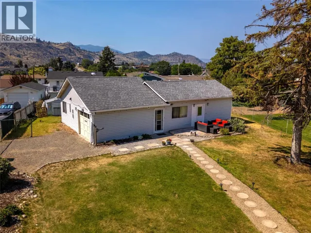 6488 Wolfcub Place Place, Oliver, British Columbia V0H1T3