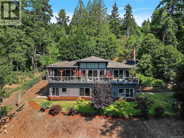 1205 Hillgrove Rd, North Saanich, British Columbia V8L5K7