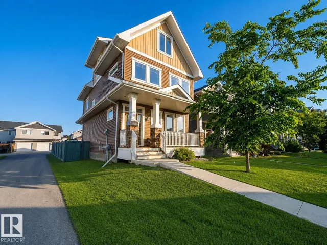 16464 15 AV SW, Edmonton, Alberta T6W2Z7