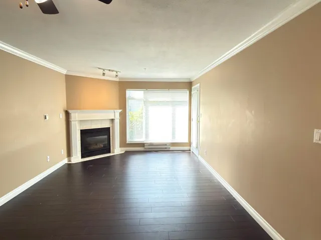 211 32085 GEORGE FERGUSON WAY, Abbotsford, British Columbia V2T2K7