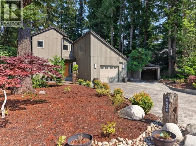 8830 CLARKSON Ave, Black Creek, British Columbia V9J1A7