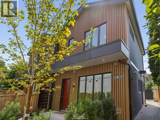 2 3060 W 34TH AVENUE, Vancouver, British Columbia V6N2K2