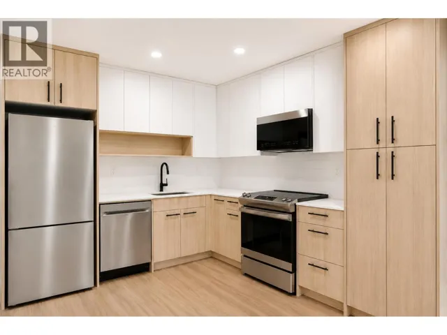 1380 Pridham Avenue Unit# 201, Kelowna, British Columbia V1Y6B5
