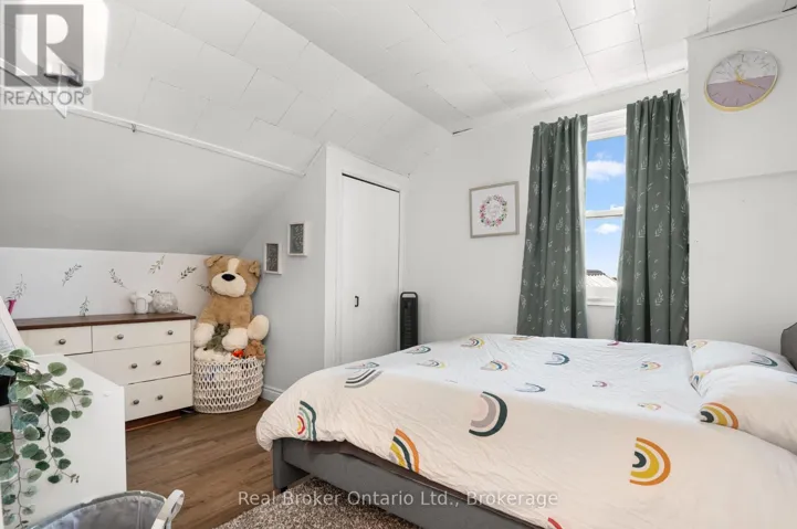 780