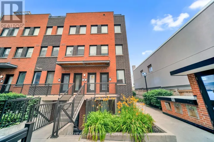 29 - 869 WILSON AVENUE, Toronto (Downsview-Roding-CFB), Ontario M3K0A4