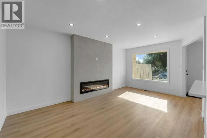 7630 24 Street SE, Calgary, Alberta T2C0Y8