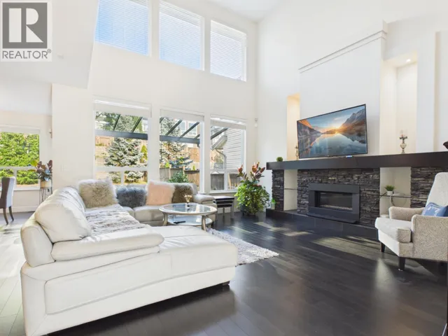 1517 DAYTON STREET, Coquitlam, British Columbia V3E0J6