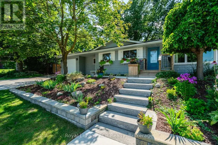 Gorgeous remodelled bungalow with addition