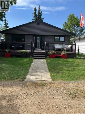 705 Prospect AVENUE, Oxbow, Saskatchewan S0C2B0