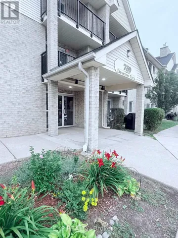 210 - 739 DEVERON CRESCENT, London South (South T), Ontario N5Z4Y1