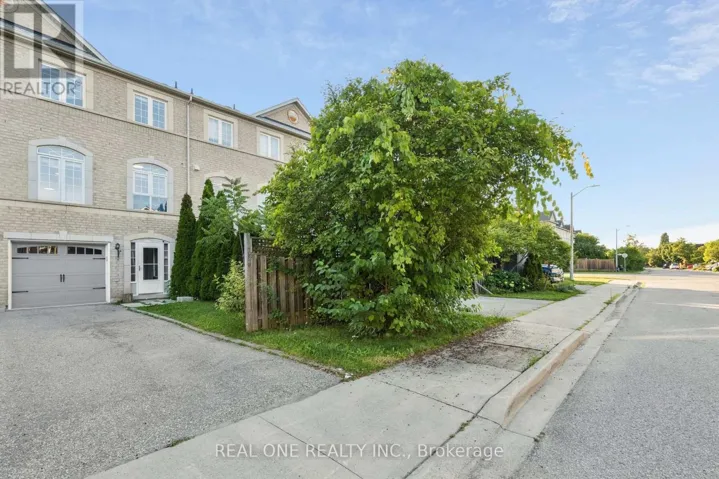 2350 SUTTON DRIVE, Burlington (Orchard), Ontario L7L6Y8