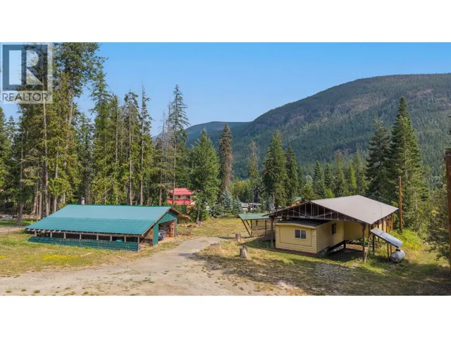 4717 GOAT RIVER NORTH Road, Arrow Creek, British Columbia V0B1G9