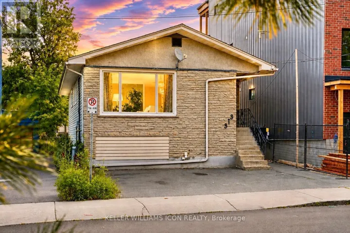 313 SAVARD AVENUE, Ottawa, Ontario K1L7S1