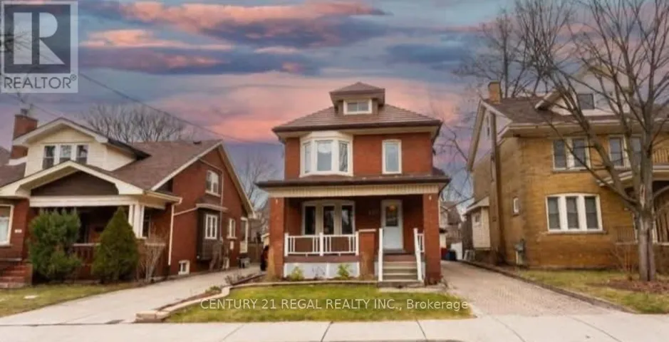 MAIN - 133 EASTBOURNE AVENUE, Hamilton (Blakeley), Ontario L8M2M9