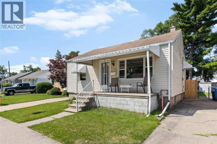 2293 MARENTETTE, Windsor, Ontario N8W2C2