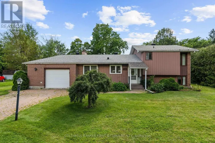 5310 MCLEAN CRESCENT, Ottawa, Ontario K4M1E5