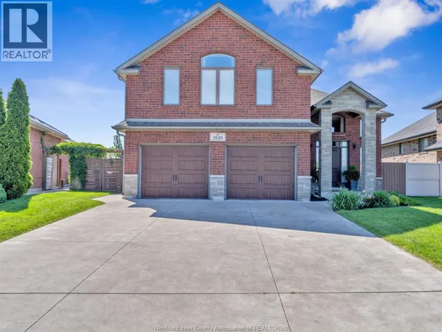 3939 WILDWOOD DRIVE, Windsor, Ontario N8R2L4