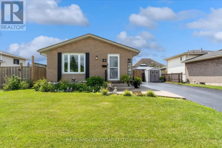 19 ACADIA DRIVE, Welland (Prince Charles), Ontario L3C6L4