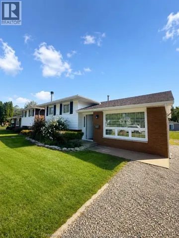 1860 Service ROAD, Kingsville, Ontario N0P2G0