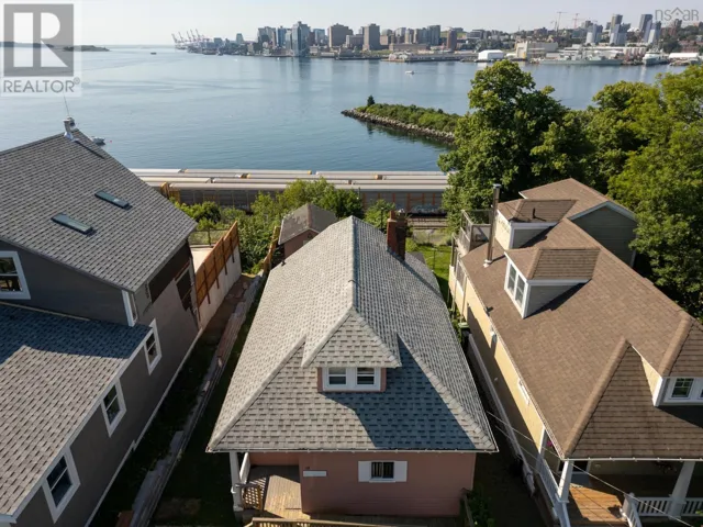 13 Fairbanks Street, Dartmouth, Nova Scotia B3A1B8