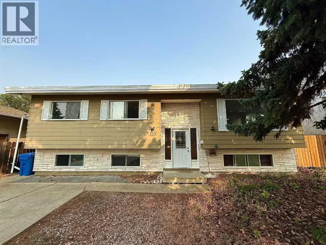 159 Laval Boulevard W, Lethbridge, Alberta T1K4G7