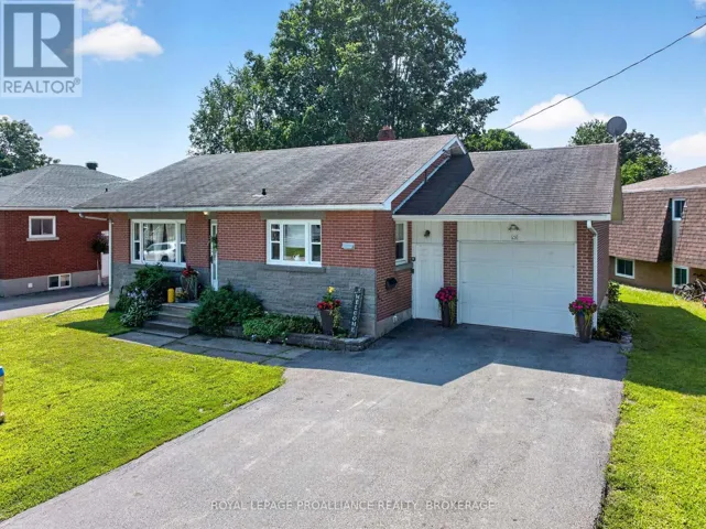 26 MCLEAN BOULEVARD, Perth, Ontario K7H2Z3