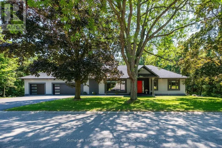 1 GAYWOOD GARDENS, Brantford, Ontario N3T5J7