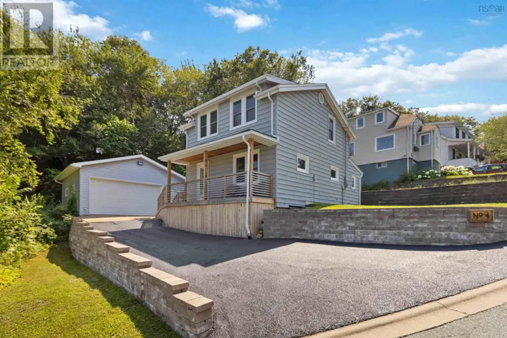 4 Maplewood Drive, Halifax, Nova Scotia B3N1C3