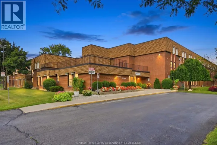 6635 THORNBERRY CRESCENT Unit# 387, Windsor, Ontario N8T3A6