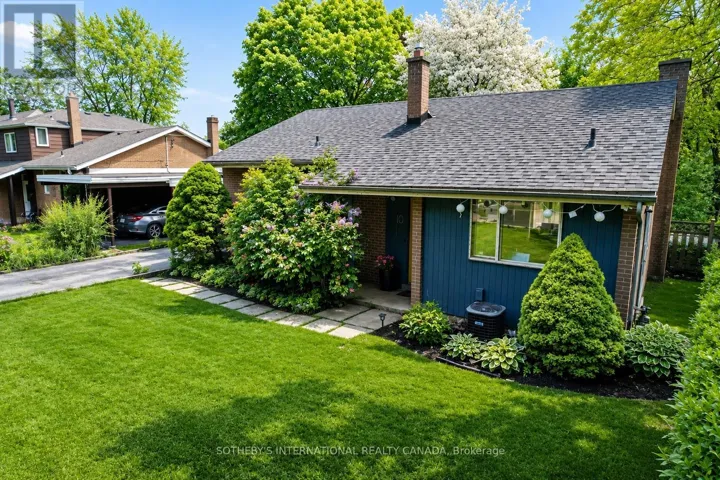 10 TERNHILL CRESCENT, Toronto (Banbury-Don Mills), Ontario M3C2E5