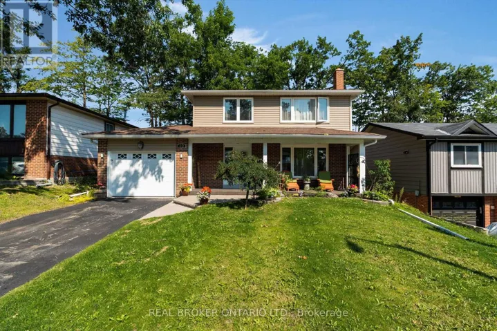 40 FARMINGDALE CRESCENT, Barrie (Cundles East), Ontario L4M5E5