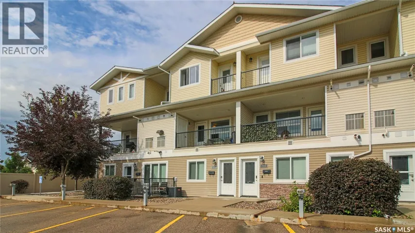 216 1220 Empress STREET, Regina, Saskatchewan S4T1G7