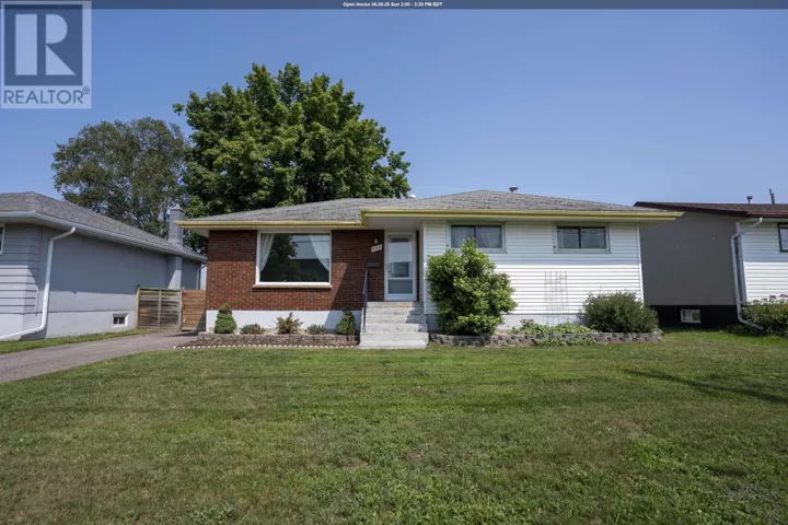 139 Churchill DR W, Thunder Bay, Ontario P7C1V6