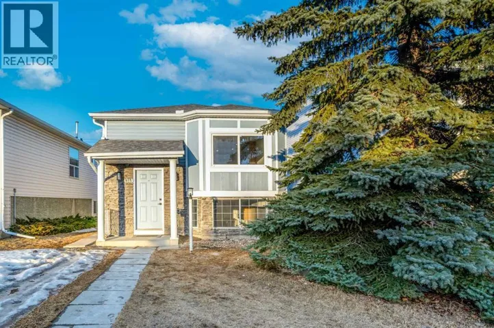 4249 Catalina Boulevard NE, Calgary, Alberta T1Y6Y5