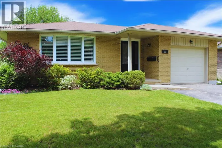 11 WORDSWORTH Place Unit# UPPER, Kitchener, Ontario N2B3K6