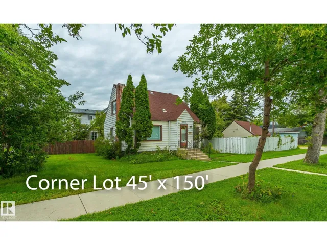 10524 113 AV NW, Edmonton, Alberta T5G0J2