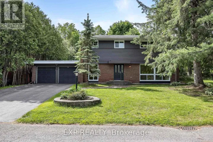 14 CARR CRESCENT, Ottawa, Ontario K2K1K4