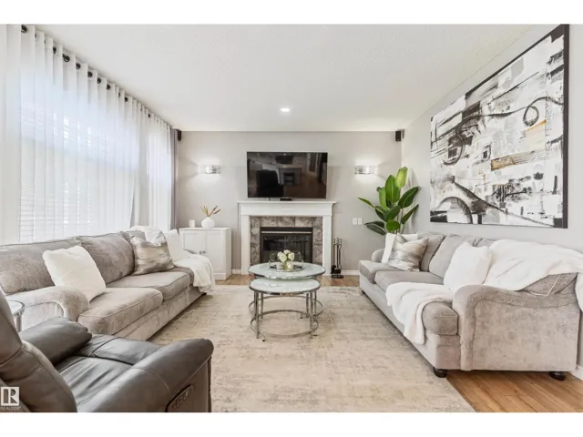 1235 ORMSBY LN NW, Edmonton, Alberta T5T6R2