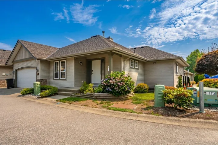 33 45819 STEVENSON ROAD, Sardis East Vedder, Chilliwack, British Columbia V2R5T4