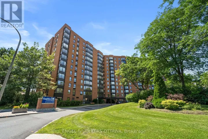 1213 - 80 SANDCASTLE DRIVE, Ottawa, Ontario K2H9E7