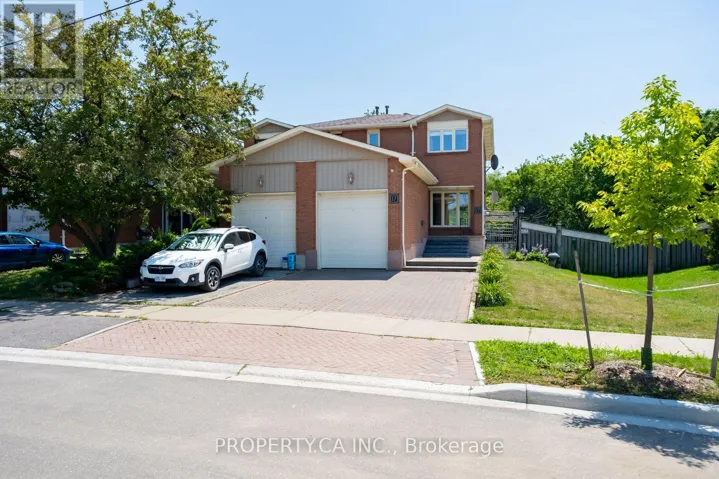 17 BOYNE HIGHLANDS COURT, Vaughan (Glen Shields), Ontario L4K1K4