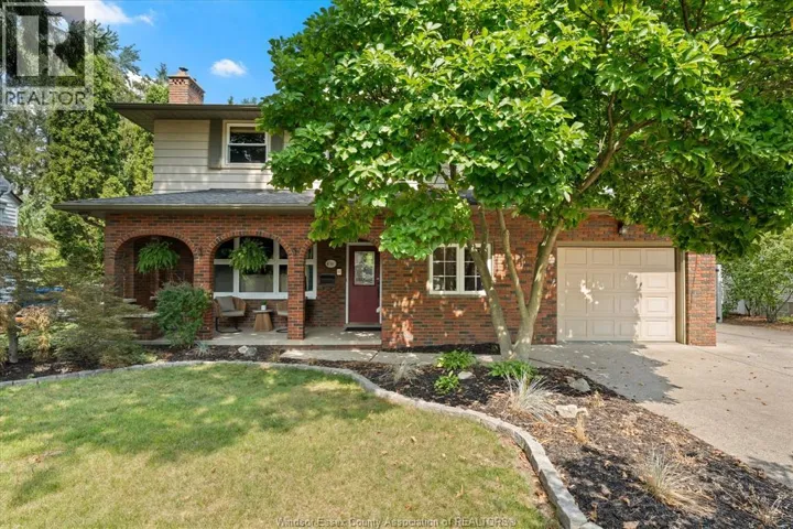 4060 KENNEDY DRIVE, Windsor, Ontario N9G1X8