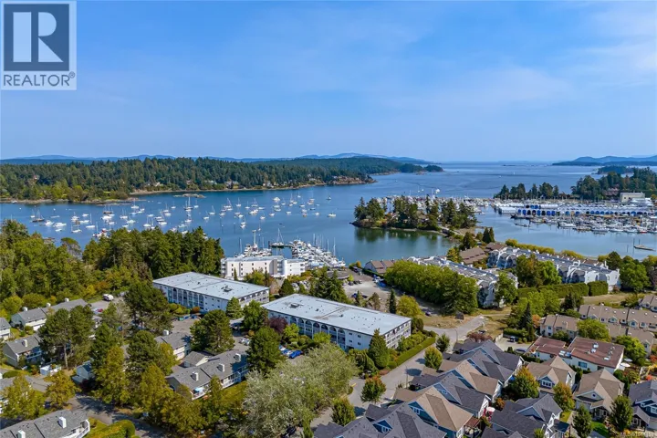 212 2040 White Birch Rd, Sidney, British Columbia V8L2R1