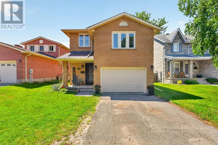 24 BALMORAL COURT, Kingston (West of Sir John A. Blvd), Ontario K7M7T1