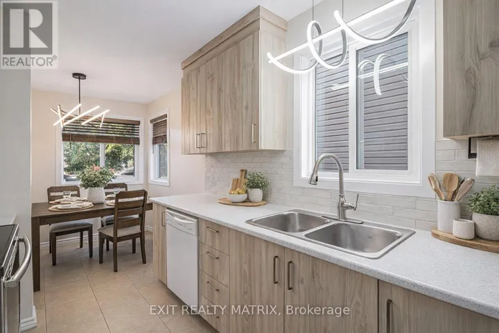 1432 DEAVY WAY, Ottawa, Ontario K1E2W8